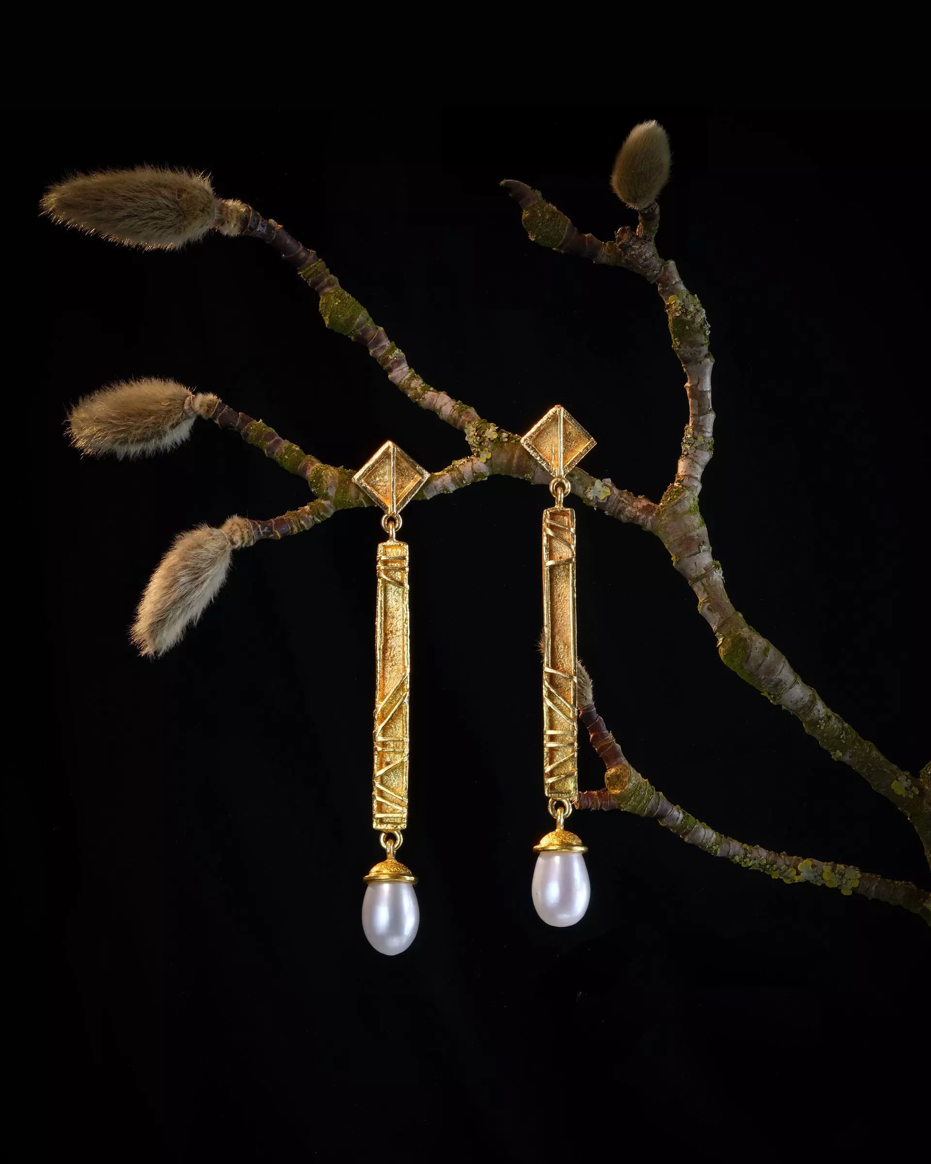 Ohrschmuck1_Ast_web2_4zu5